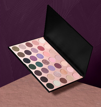 Load image into Gallery viewer, Morphe 35C Everyday Chic Artistry Palette 42g
